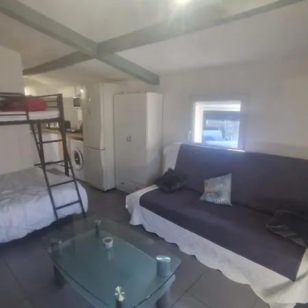 Maisonnette Avec Jardin Et Piscine Privee Grabels