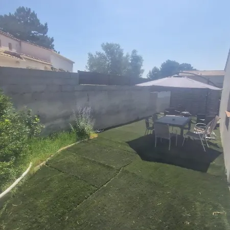 Prázdninový dům Maisonnette Avec Jardin Et Piscine Privee Grabels